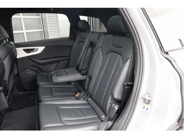 Audi Q7 55 TFSI e quattro S-Line 2022 Hybride Benzine 45