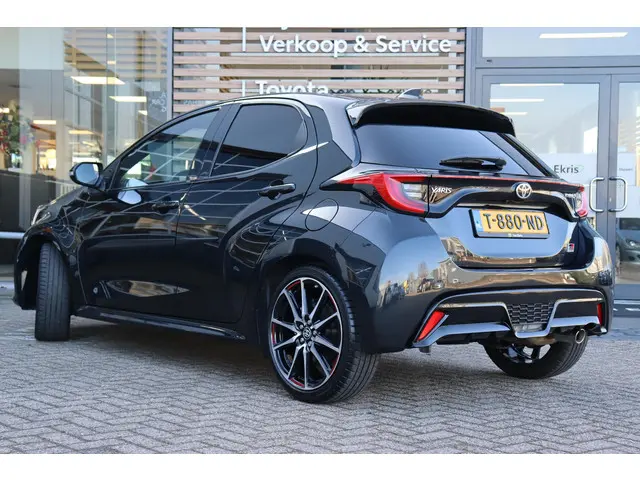 Toyota Yaris 1.5 Hybrid GR Sport 2023 Hybride Benzine 15