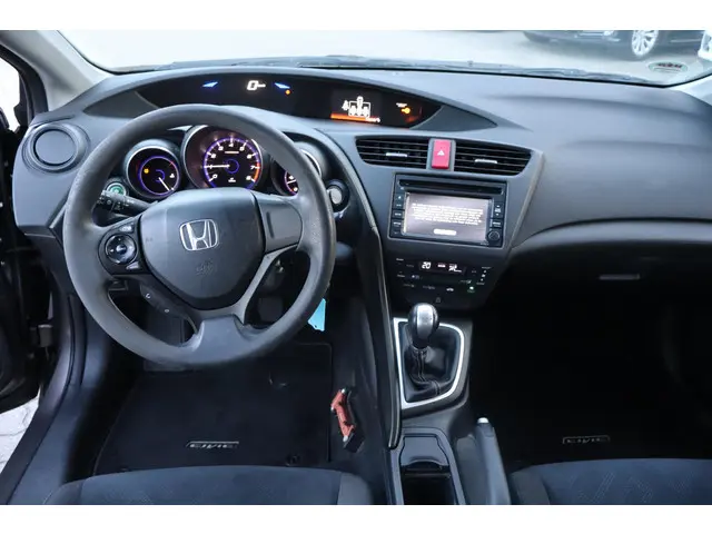 Honda Civic 1.8 GT 2012 Benzine 4
