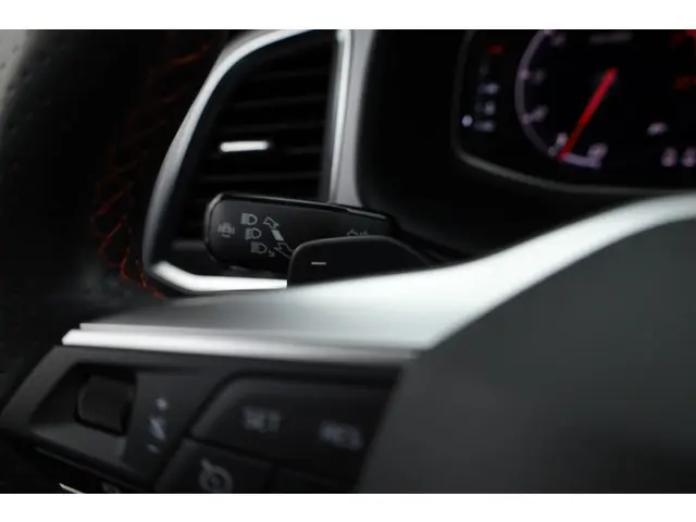 SEAT Ateca 1.5 TSI FR Business Intense 2023 Benzine 12