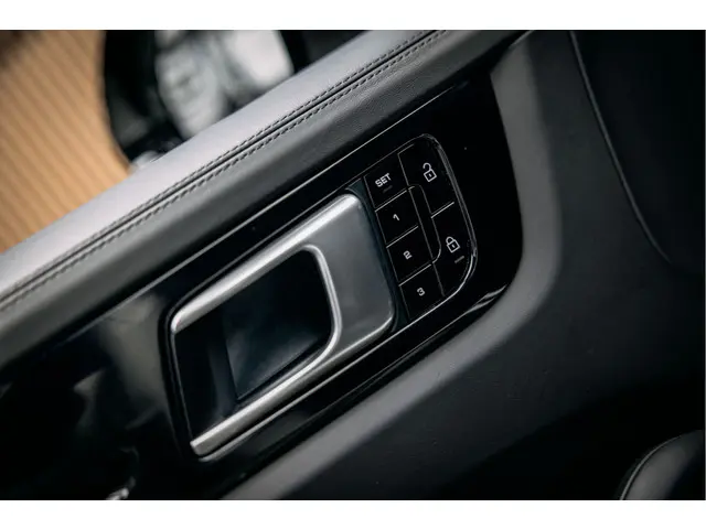 Porsche Cayenne Coupé 3.0 E-Hybrid 2020 Hybride Benzine 27