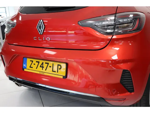 Renault Clio 1.0 TCe 90 GPF techno 2024 Benzine 29