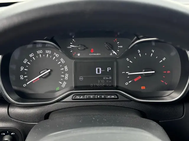 Citroën C3 1.2 PureTech C-Series 2021 Benzine 18