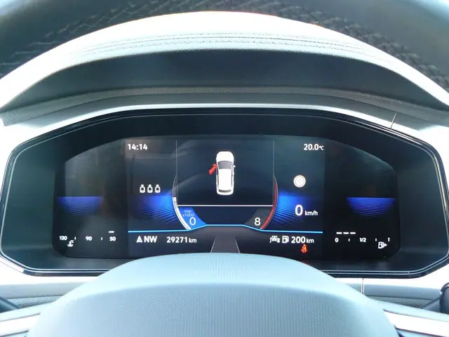 Volkswagen T-Roc 1.0 TSI Life 2023 Benzine 12