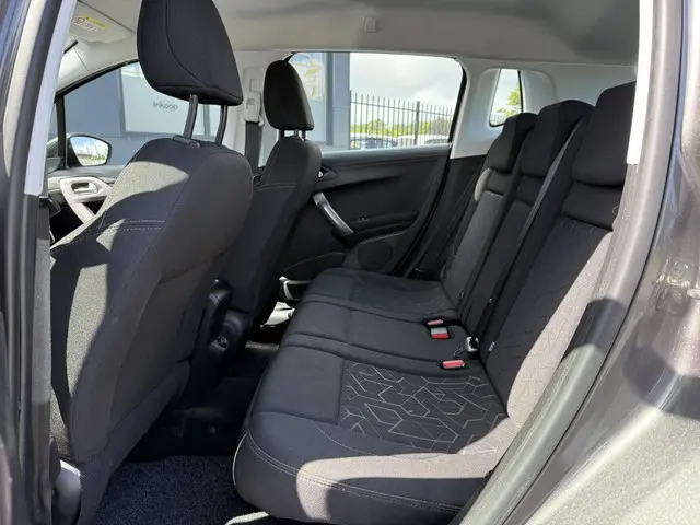 Peugeot 2008 1.2 PureTech Style 2015 Benzine 9