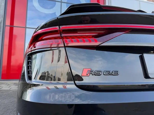 Audi RSQ8 4.0 TFSI RS Q8 quattro 2024 Benzine 7