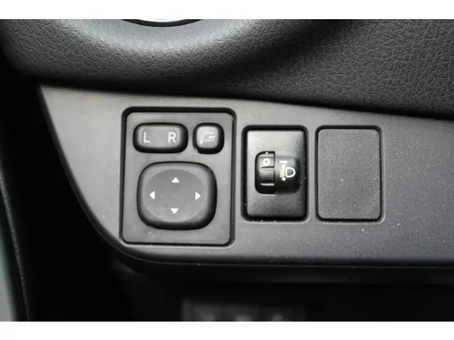 Toyota Yaris 1.5 Hybrid Dynamic 2020 Hybride Benzine 23