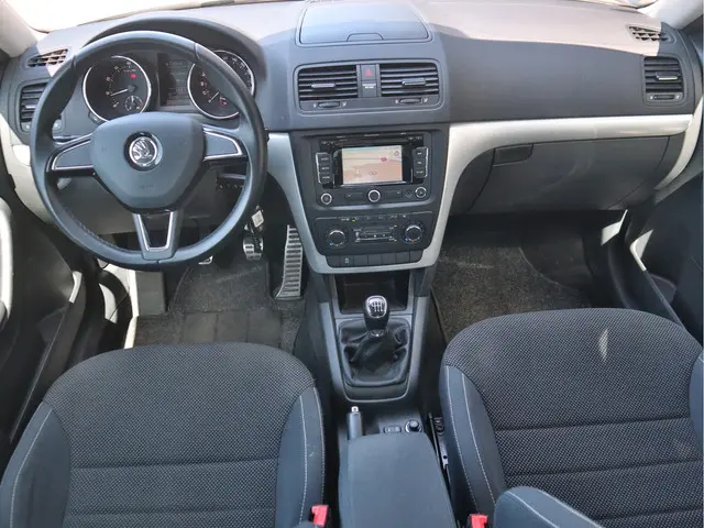 Škoda Yeti Outdoor 1.2 TSI Ambition 2014 Benzine 18