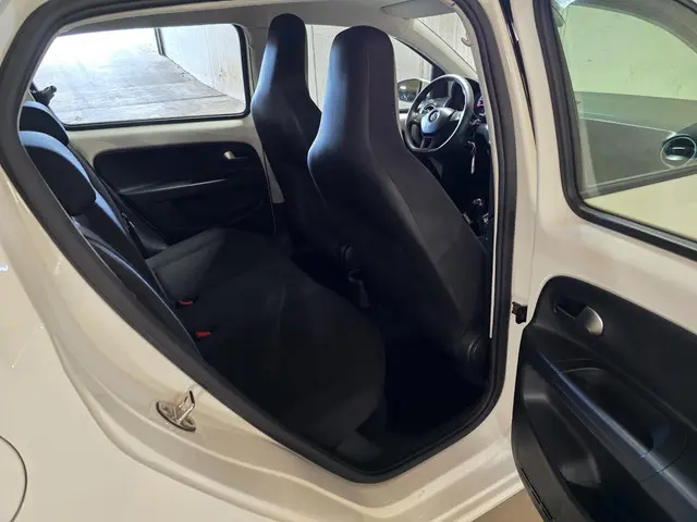 Volkswagen up! 1.0 BMT move up! 2020 Benzine 16