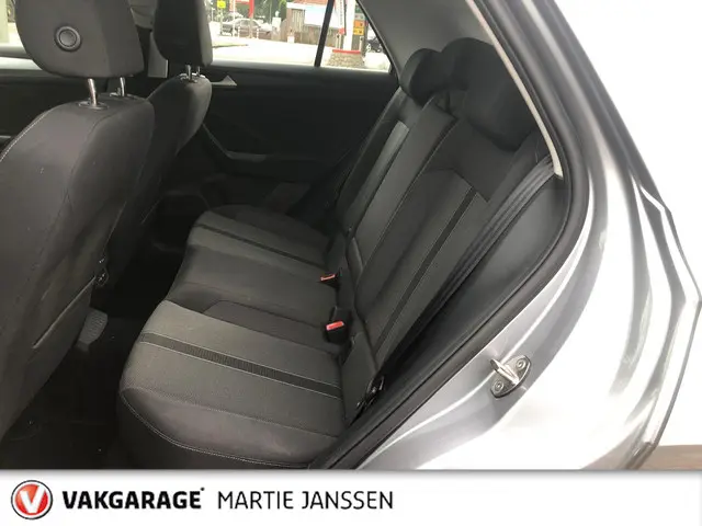Volkswagen T-Roc 1.5 TSI Life Business 2022 Benzine 11