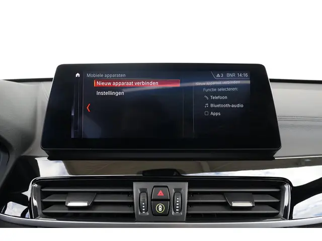 BMW X1 sDrive18i Executive Edition 2020 Benzine 30