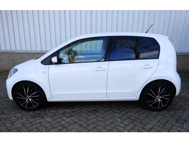 SEAT Mii 1.0 Chill Out | 5 DRS | AIRCO| NAVI 2013 Benzine 2