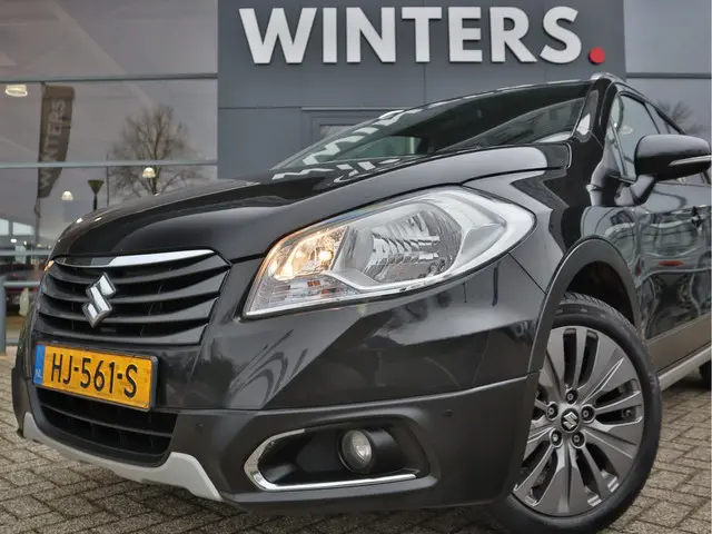 Suzuki S-Cross 2