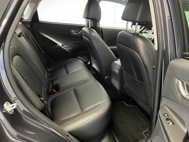 Hyundai Kona EV Premium 64 kWh 2021 Elektrisch 41