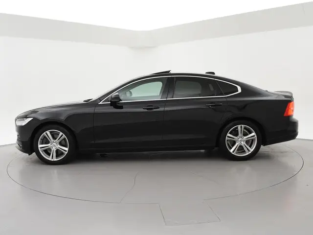 Volvo S90 2.0 T5 250PK MOMENTUM + SCHUIFDAK | 2018 Benzine 5