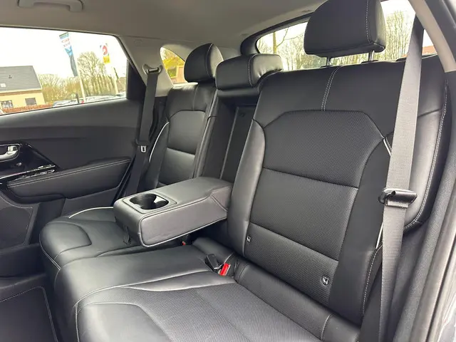 Kia e-Niro ExecutiveLine 64 kWh 2020 Elektrisch 13
