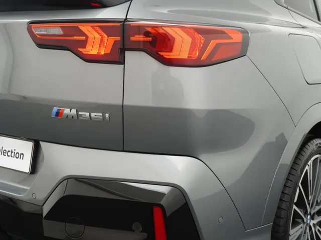 BMW X2 M35i xDrive 2024 Benzine 27
