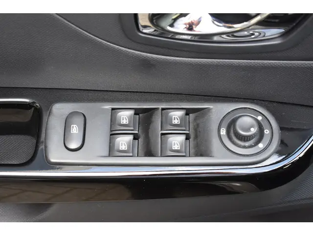Renault Captur TCe 120 EDC Dynamique 2014 Benzine 22