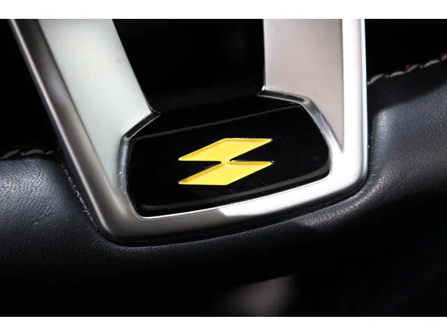 Renault Arkana 1.3 TCe 140 R.S. Line 2022 Benzine 32