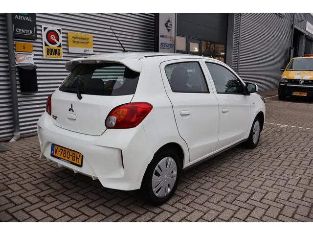 Mitsubishi Space Star 1.0 Cool+ 2020 Benzine 9