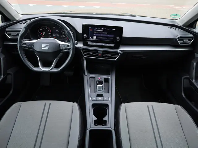 SEAT Leon 1.0 eTSI 2022 Benzine 9
