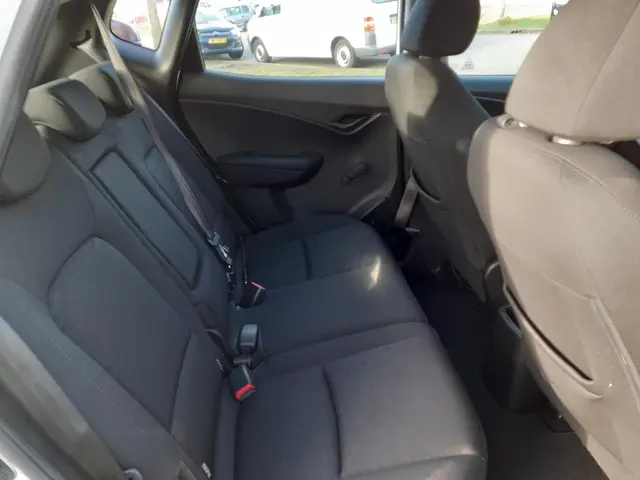 Hyundai ix20 1.6i Go! *Automaat* 2015 Benzine 12