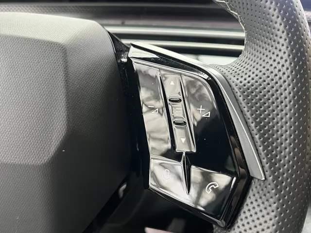 Peugeot 3008 Hybrid 136 GT 2024 Hybride Benzine 24