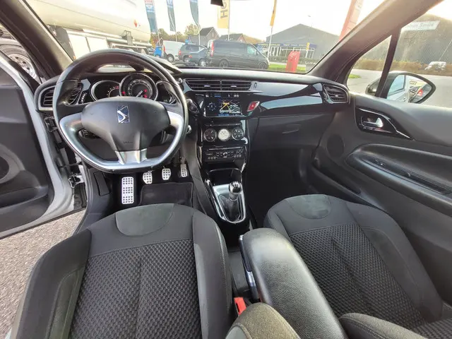 Citroën DS3 1.2 VTi Business 2012 Benzine 28