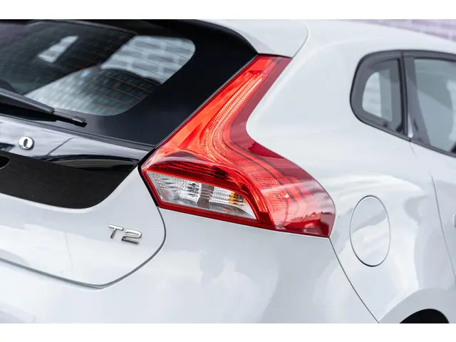 Volvo V40 1.5 T2 Polar+ 2019 Benzine 15