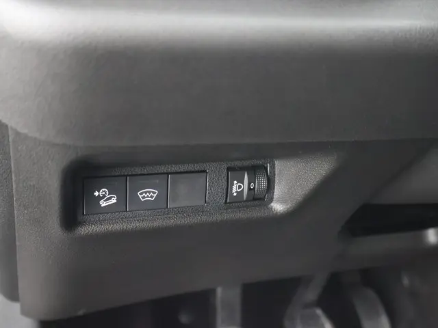 Jeep Avenger 1.2 Altitude 2024 Benzine 22