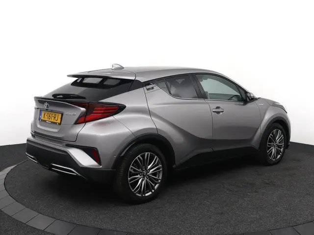 Toyota C-HR 2.0 Hybrid Executive 2021 Hybride Benzine 2