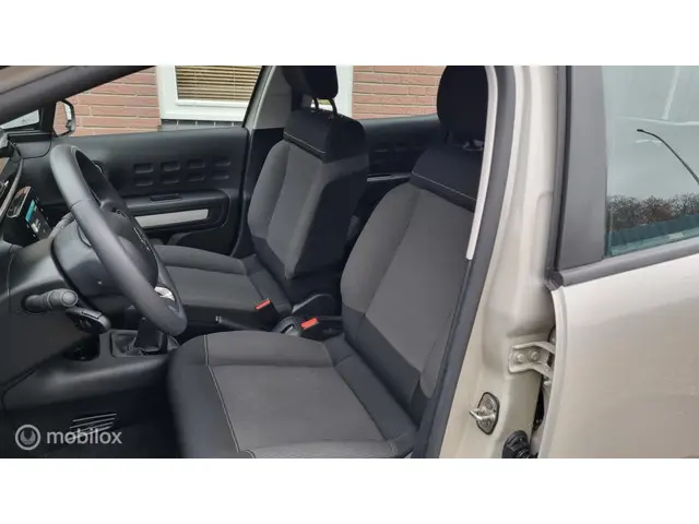 Citroën C3 1.2 PureTech Plus 2024 Benzine 14