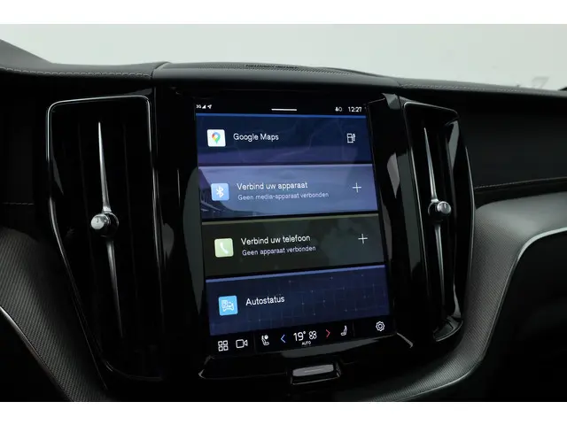 Volvo XC60 T8 Recharge R-Design 2022 Hybride Benzine 17