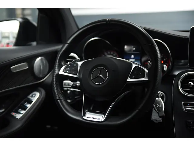 Mercedes-Benz GLC AMG 63 S 4MATIC+ 2018 Benzine 19