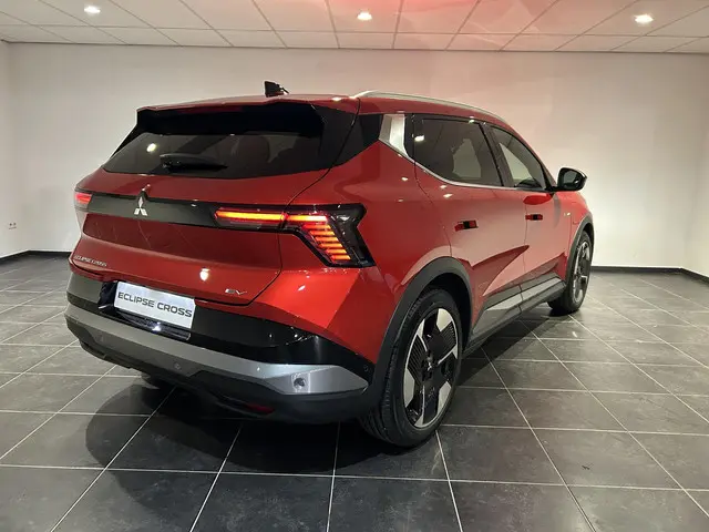 Mitsubishi Eclipse Cross Intense 87 kWh 2025 Elektrisch 2