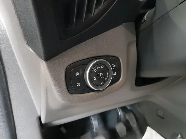 Ford Transit Connect L2 Trend 2023 Diesel 10