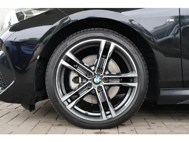 BMW 2 Serie Gran Coupé 218i 2021 Benzine 6