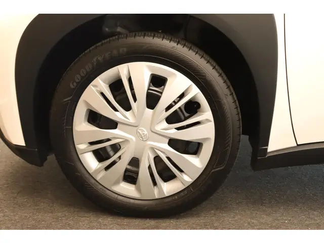 Toyota Aygo X 1.0 VVT-i MT Play 2024 Benzine 8