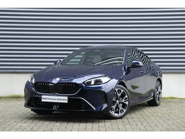 BMW 2 Serie Gran Coupé 220 2025 Benzine 32