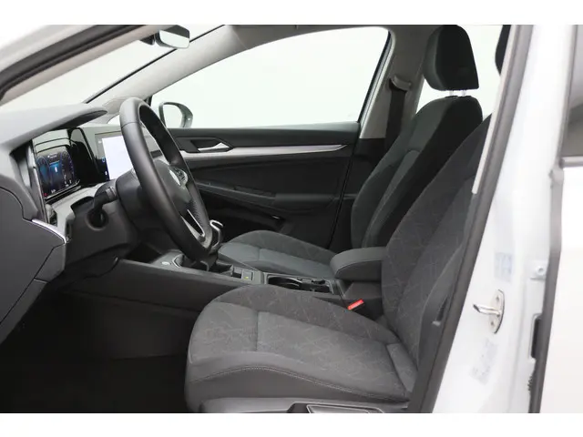 Volkswagen Golf 1.0 TSI Life 2021 Benzine 11