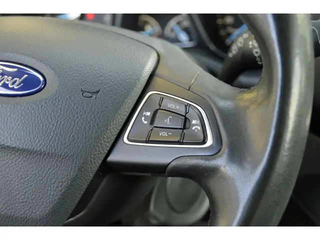 Ford C-MAX 1.0 125 pk Titanium X 2018 Benzine 16