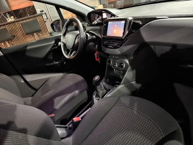 Peugeot 208 | 1.2 PureTech | Active 2019 Benzine 14