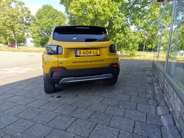 Jeep Avenger Longitude 54 kWh 2023 Elektrisch 8
