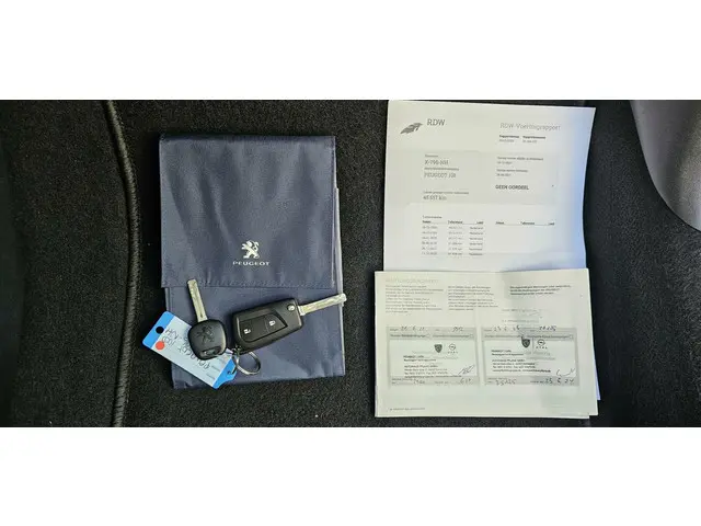 Peugeot 108 1.0 e-VTi Allure 2021 Benzine 34