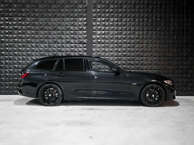 BMW 3 Serie Touring 330e M Sport 2022 Hybride Benzine 3