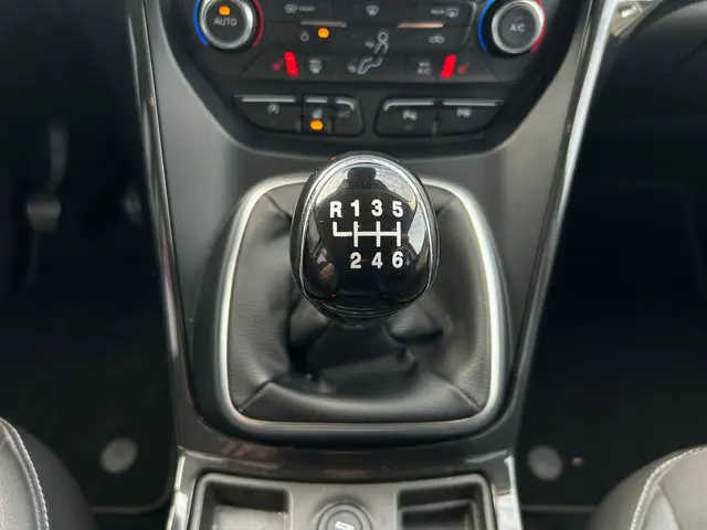 Ford Kuga 1.5 EcoBoost ST Line 2018 Benzine 19