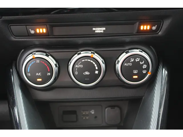 Mazda 2 1.5 Skyactiv-G Comfort 2023 Benzine 24