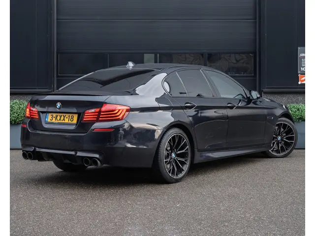 BMW 5 Serie 528i High Executive | 2013 Benzine 3