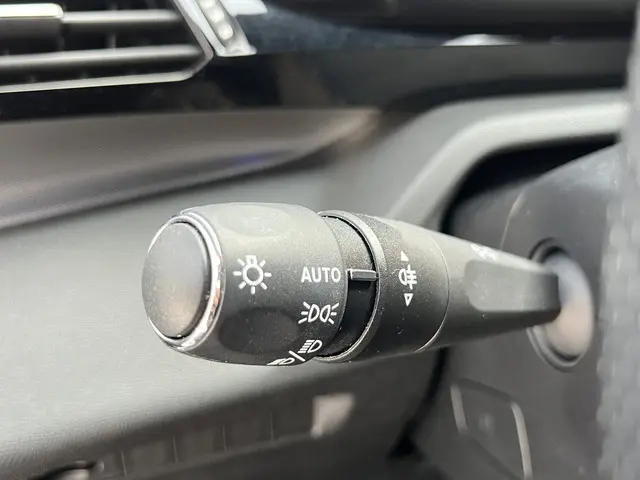 Peugeot 308 SW PureTech 130 GT EAT8 2024 Benzine 21