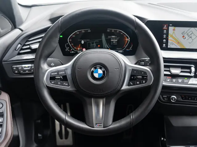 BMW 1 Serie 118i 2022 Benzine 8